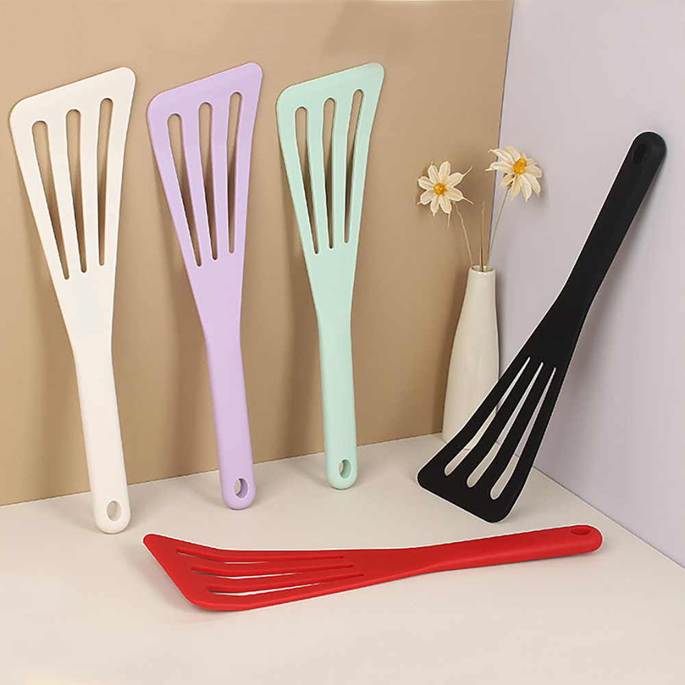 1PC Silikon Geneigte Ablauf Sc – Okonomiyaki Spatula Bewertung und Preis